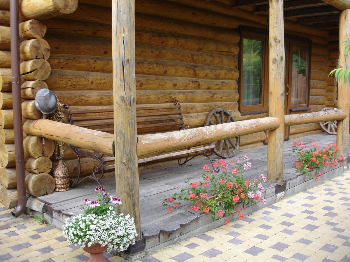 Смерекова Хата Pochaiv Dış mekan fotoğraf